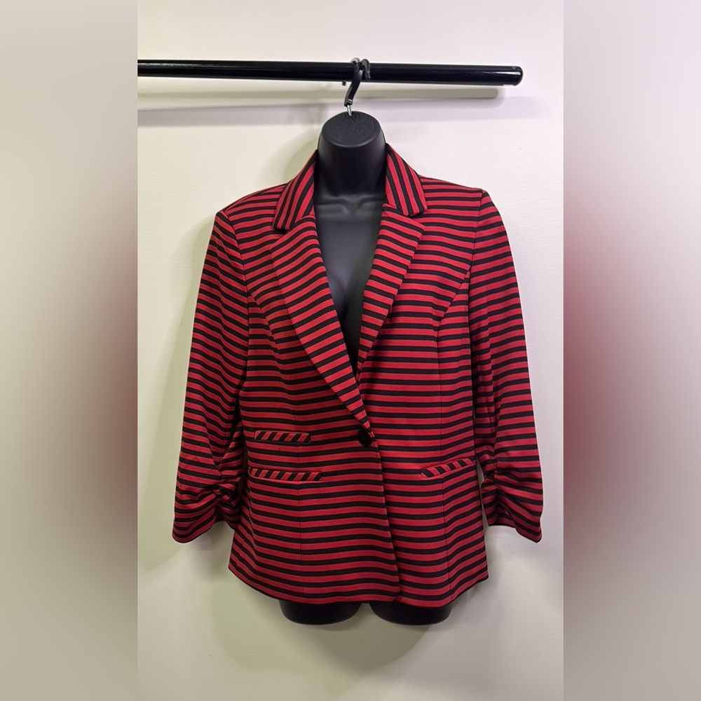 Nine West vintage red and black stripes jacket size 8